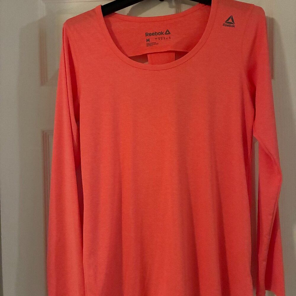 NWOT Coral Color Medium Reebok Athletic Top